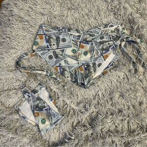 Money cash thong booty shorts set